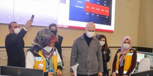 İçişleri Bakanı Süleyman Soylu, Van'da sağlık çalışanlarının yeni yılını kutladı