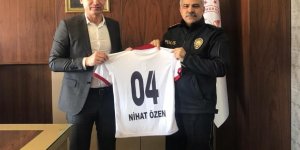 Ağrı’da eğitim ve güvenlik için ortak mesaj: Özen, Tekin’i ziyaret etti