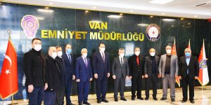 Van ESOB Başkanı İsa Berge, Emniyet Müdürü Ali Karabağ'ı ziyaret etti