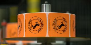 Continental plastik atıkların önüne geçmek için lastik etiketlerini yarıya düşürüyor