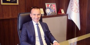 Ağrı Milli Eğitim Müdürü Mehmet Faruk Tekin’e eğitim projeleri nedeniyle ödül