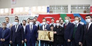 Bakan Kasapoğlu, Solhansporlu oyuncularla bir araya geldi: