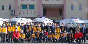 Van'da 20 ambulans törenle hizmete alındı