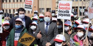 Ağrı'da "Yaya Önceliği Kırmızı Çizgimizdir" etkinliği düzenlendi