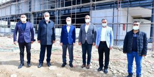 Yeşilyurt'ta Çilesiz Semt Pazarı ve Yaşam Merkezi inşaatı hızla yükseliyor