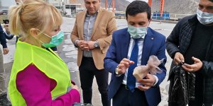 Kaymakam Yılmaz, Çimento Fabrikasını gezdi