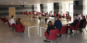 Prof. Dr. Levent, Sağlık Bilimleri Fakültesi öğrencilerini ziyaret etti