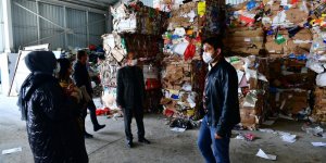 Yeşilyurt'taki atık toplama ve ayırma tesisi örnek oluyor