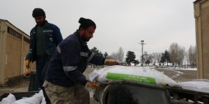 Muş'ta bin 500 çiftçiye gübre ve tohum desteği