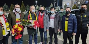 İrfan Buz'u havaalanında taraftarlar karşıladı