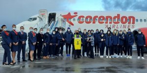Fenerbahçe Opet Kadın Voleybol Takımı, Milano seyahatini Corendon Airlines'ın takım uçağıyla gerçekleştirecek
