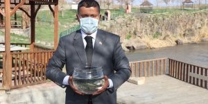 Erciş Kaymakamı Mehmetbeyoğlu, Astronot Kate Rubins'i Van'a davet etti