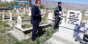 Kars'ta 48 yıl önce 23 Nisan kutlamasına giderken kazada hayatını kaybeden öğrenciler anıldı