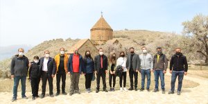 Vanlı turizmciler yerli ve yabancı turistleri kente davet etti