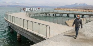 Vanlılar NASA'nın yarışmasında Van Gölü fotoğrafının birinci seçilmesinin sevincini yaşıyor