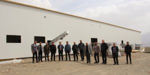 Oltu Cağ Kebap Fabrikasında makine ekipmanı kuruluyor