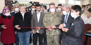 Şehitlerin isimleri okul kütüphanelerinde yaşatılıyor