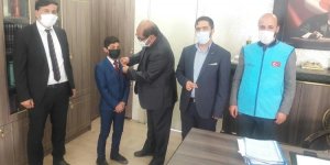 Türkiye Diyanet Vakfı, bölge birincisi öğrenciyi ödüllendirdi