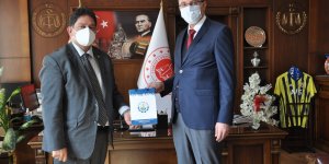 Erzurum Ticaret Borsası, hükümlü yakınlarına ihtiyaç çeki yardımında bulundu