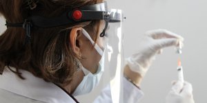 Bingöl'de Covid-19 ile mücadele, sırası gelenlerin aşılaması sürüyor