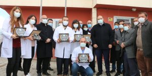 Başkan Orhan'dan sağlık çalışanlarına Kanser Haftası sürprizi