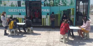 Ağrı'da köy çocukları gezici kütüphane ile buluşturuldu