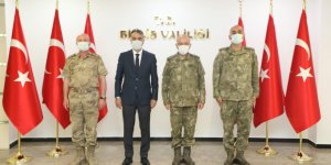 Vali Oktay Çağatay, 3. Ordu Komutanı Öngay'ı kabul etti