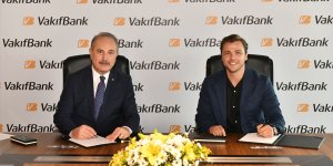 VakıfBank'ın yeni marka yüzü oyuncu Tolga Sarıtaş oldu