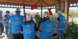 Çocuklar, şehit Fethi Sekin'in kabrini ziyaret edip, müzesini gezdi