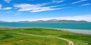 Bitlis ve Muş'taki göller normalleşme süreciyle ziyaretçilerini ağırlamaya hazırlanıyor