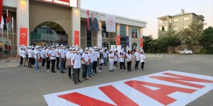 Van, Bitlis, Muş ve Hakkari'de saat 19.19'da İstiklal Marşı okundu