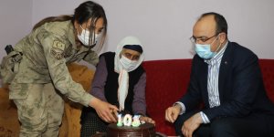 Şahide nine 103 yaşına girdi, ilk defa doğum günü kutladı, ilk defa vali gördü