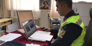 Jandarmadan, öğrencilere online trafik eğitimi