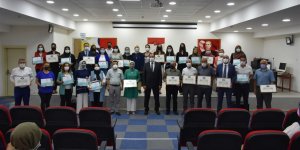 '2020 eTwinning Kalite Etiketi' ve '2021-2022 eTwinning Okulları Ödül Töreni' düzenlendi