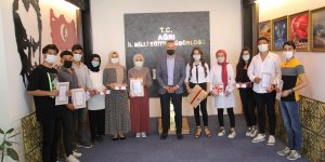 Ağrı’da “1000 Meslek Lisesi Sanatsal Etkinliklerde Buluşuyor” etkinliği ödülleri verildi