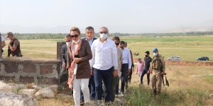 Kültür ve Turizm Bakan Yardımcısı Yavuz, Erciş'te incelemelerde bulundu