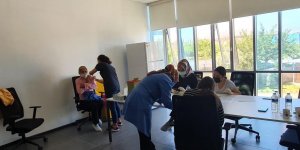 Mobil sağlık ekipleri sanayide aşıda