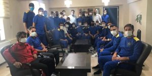 Güroymak Spor Kulübü heyetinden Kaymakam Zeyrek'e ziyaret