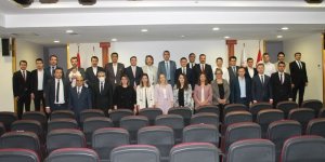 Ataması gerçekleşen hakim ve savcılara plaket