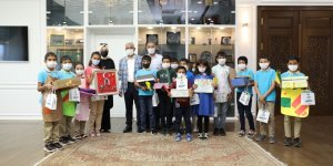 Başkan Güder, öğrencileri ağırladı