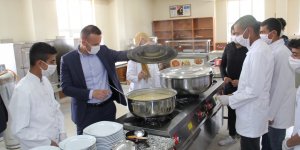 Eleşkirt Mesleki ve Teknik Anadolu Lisesinde Yiyecek ve İçecek Hizmetleri alanının açılışı yapıldı