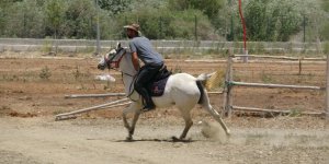 Selçuklu ve Osmanlı konulu diziler biniciliğe ilgiyi artırdı