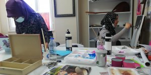 Edremitli kadınlar meslek öğrenip aile bütçelerine katkı sağlıyor