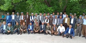 Başkan Özbek, sınırda devlet erknını aradı