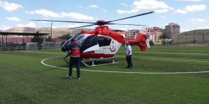 Beyin kanaması geçiren vatandaş, ambulans helikopterle hastaneye yetiştirildi