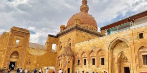 Osmanlı mimarisinin eşsiz örneği: İshak Paşa Sarayı