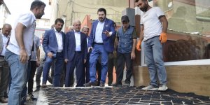 AK Parti Ağrı İl Yönetimi ve Başkan Sayan asfalt çalışmalarını yerinde inceledi