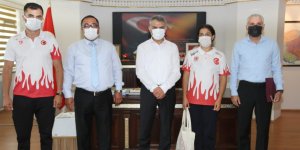 Vali Özkan kick boks Türkiye Şampiyonu sporcuyu kabul etti