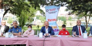 "Yarına Umutla Bakan Çocuklar" Ağrı'da bir araya geldi