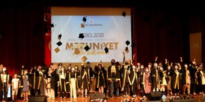 İnönü Üniversitesi'nde mezuniyet coşkusu